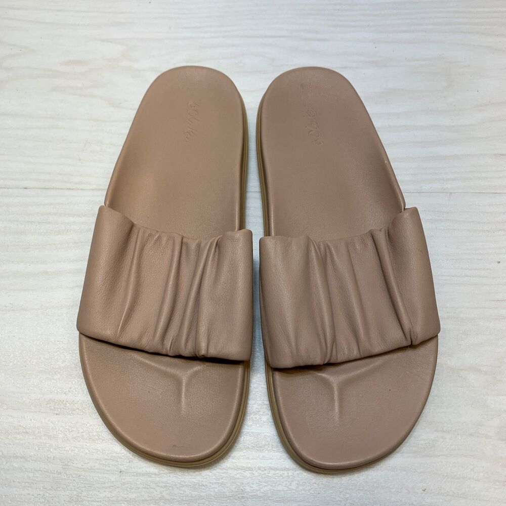 OLUKAI PIHAPIHA Women’s Taupe Slides Sandals Size 7 / EU 37 - Picture 8 of 11